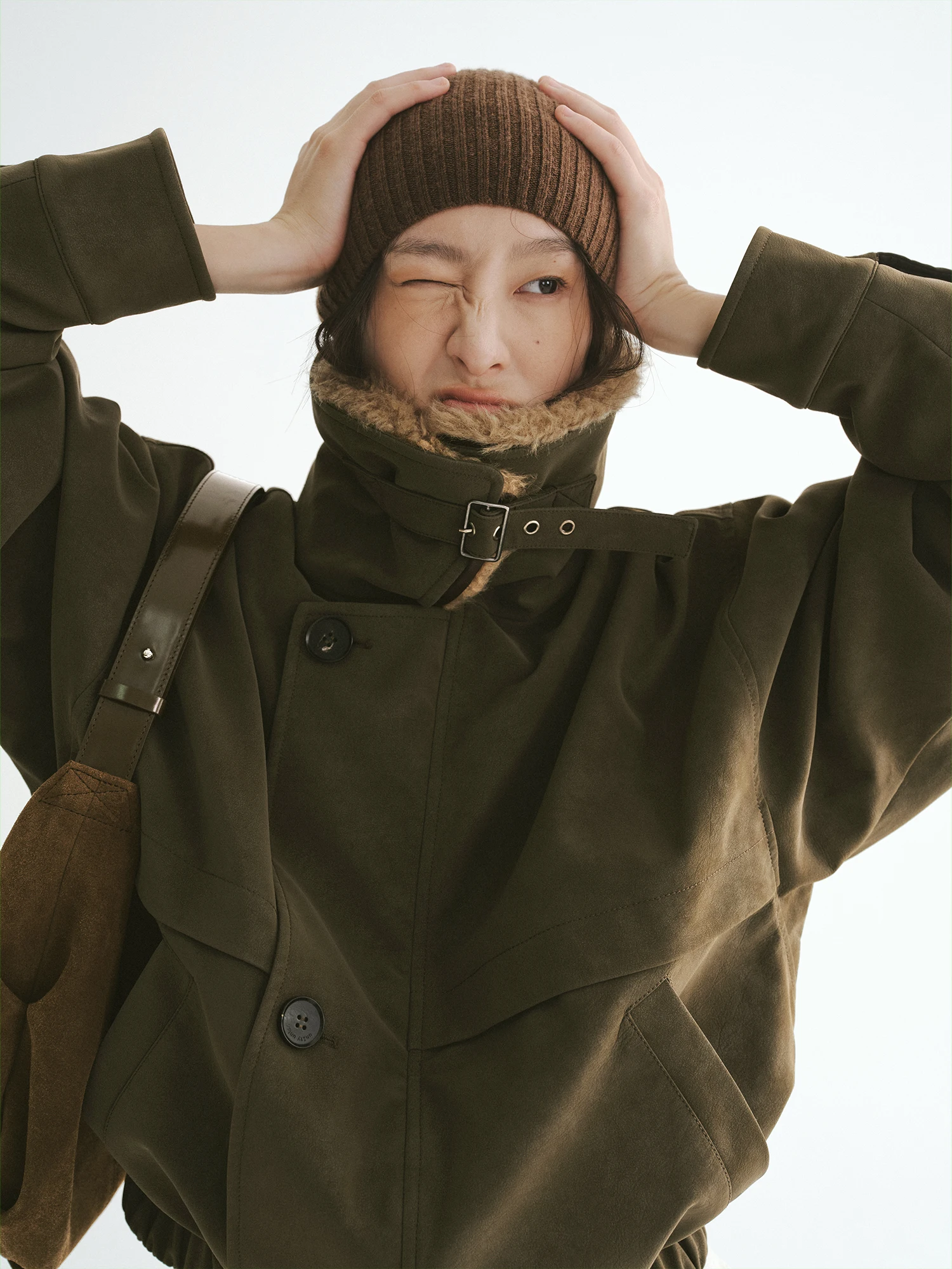 Retro odzież robocza lub zamszowa kurtka Jaet Un2024, nowość zimowa, odpinany kołnierz z futra, ciepła, damska moda, wysoki stan, pe