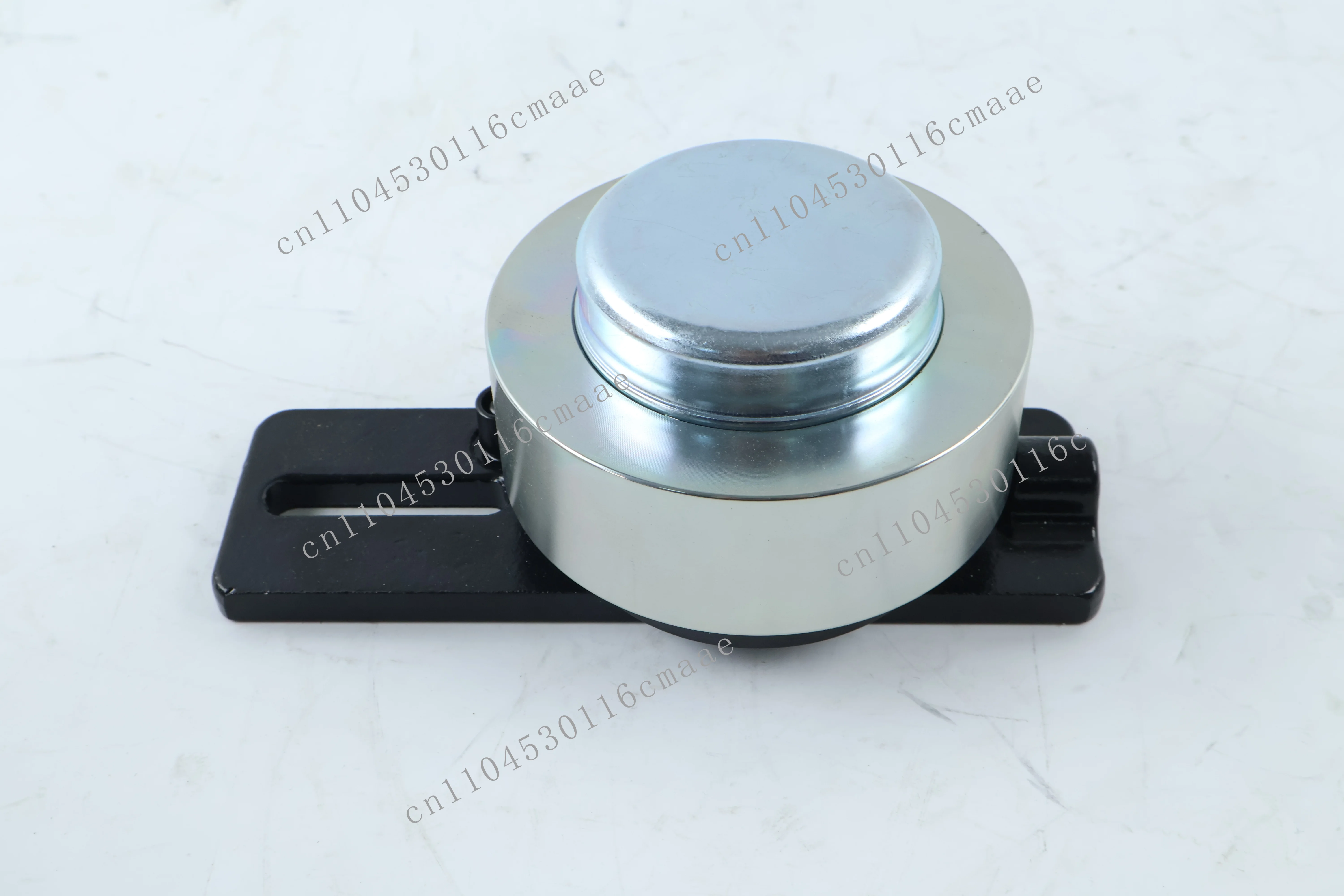 6735884 Drive belt idler/tensioner assembly for skid steer loaders and compact track loaders