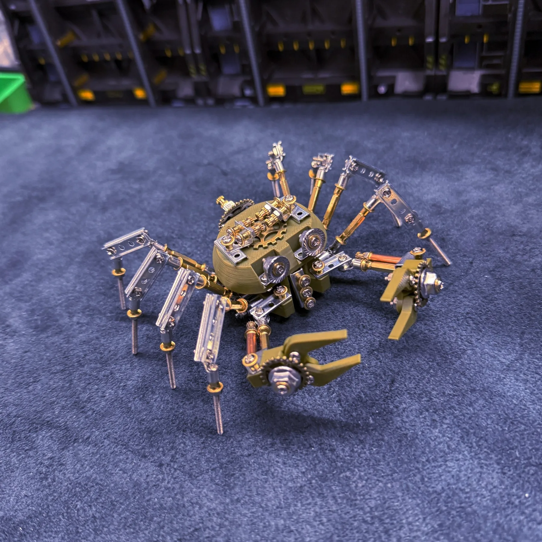 

Cyberpunk Mechanical Insect Assembled Crab/Spider Model Creative Handmade DIY Ornament Festival Gift Creative Home Decoration