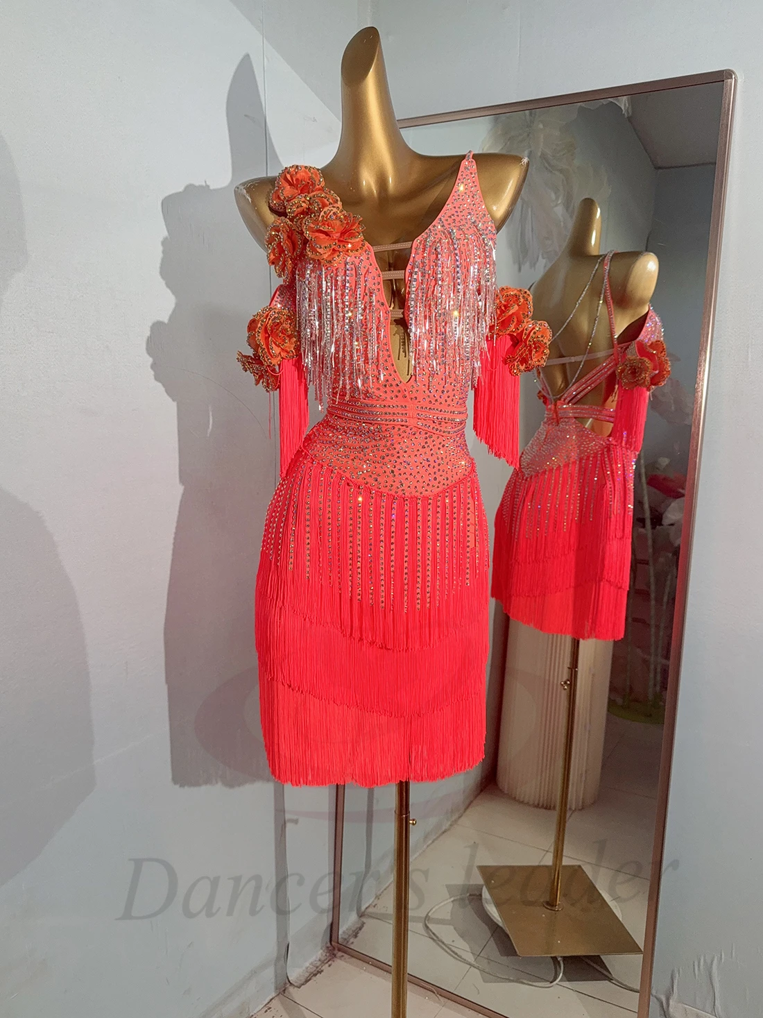 Latin danseres volwassen kinderen high-end op maat gemaakte holle kwastjesjurk Samba strass prestatiejurk