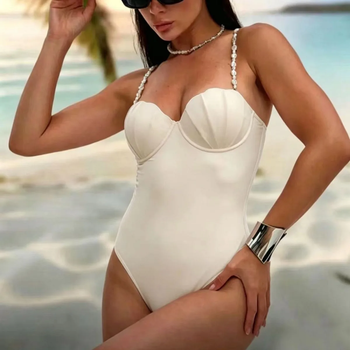 2026 new sexy one-piece solid color swimsuit women's shell cup swimsuit European and American bikini