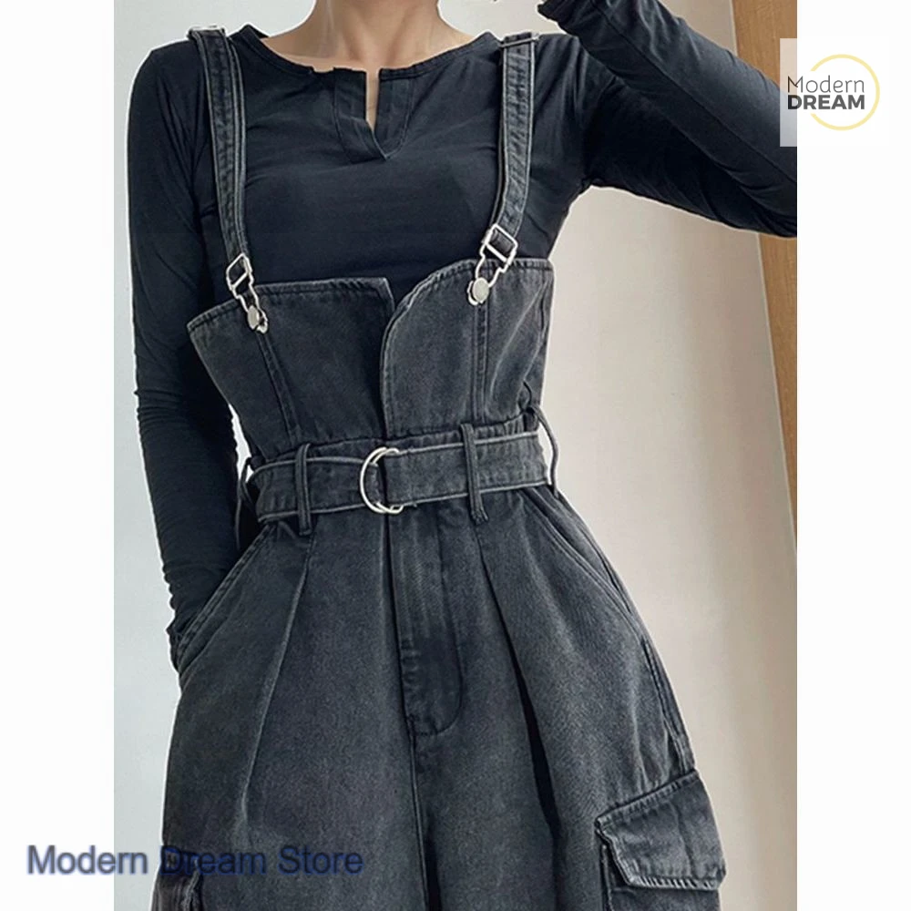 

Korean tooling style wide-leg denim bib women's spring and autumn new fashion design retro Joker casual conjoined pants.