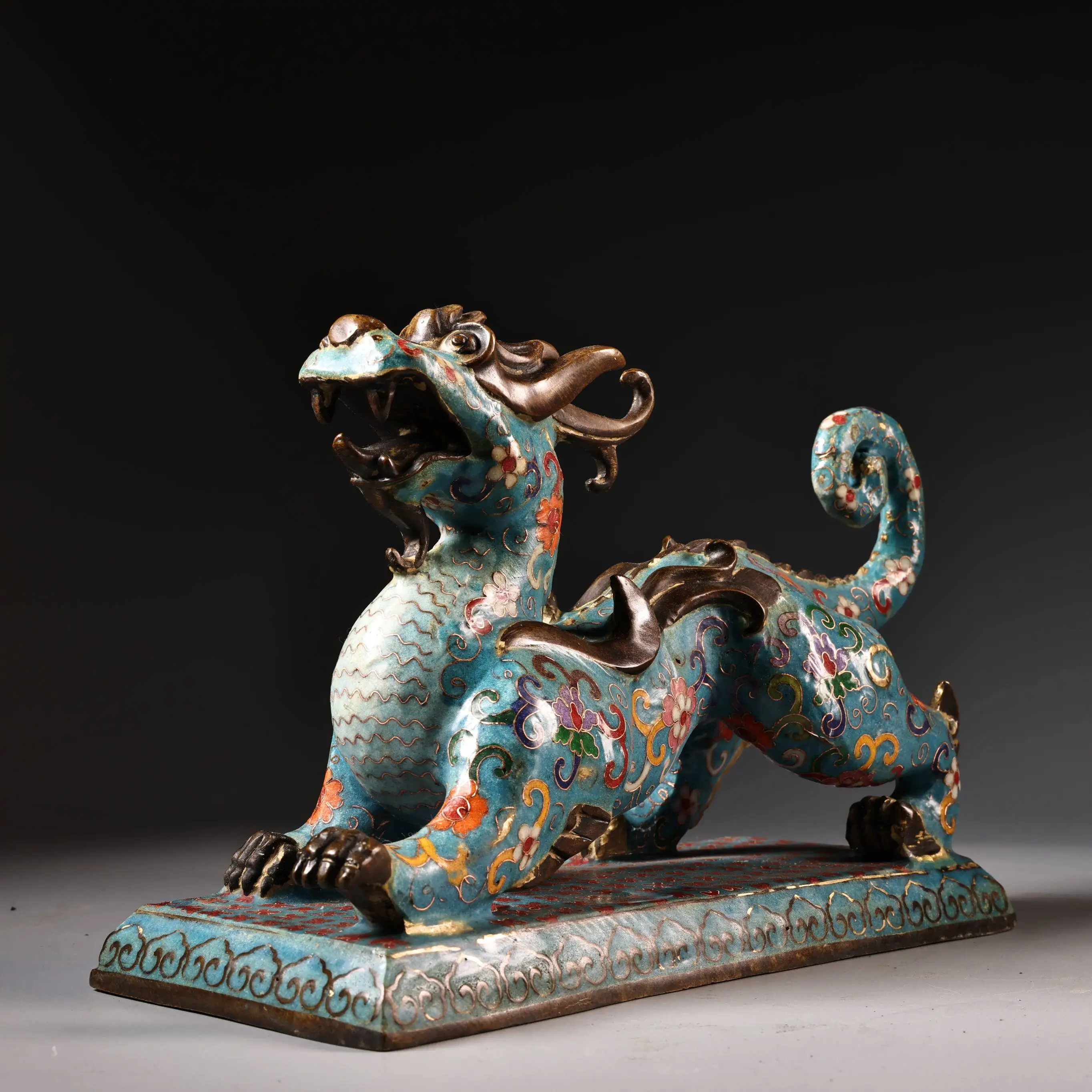 Vintage Chinese Copper Cloisonne Enamel Pixiu Figurine Heavy Patina Vivid Exquisite Craft