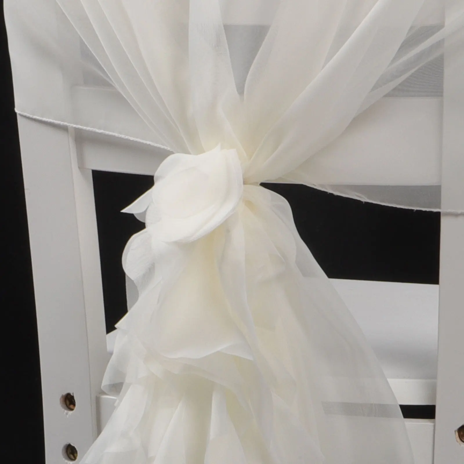 

Curly Chair Sashes Bulk Wedding Decorations Beige Bridal Shower Chair Covers Ruffle Hood Sofa Covers Celebrations