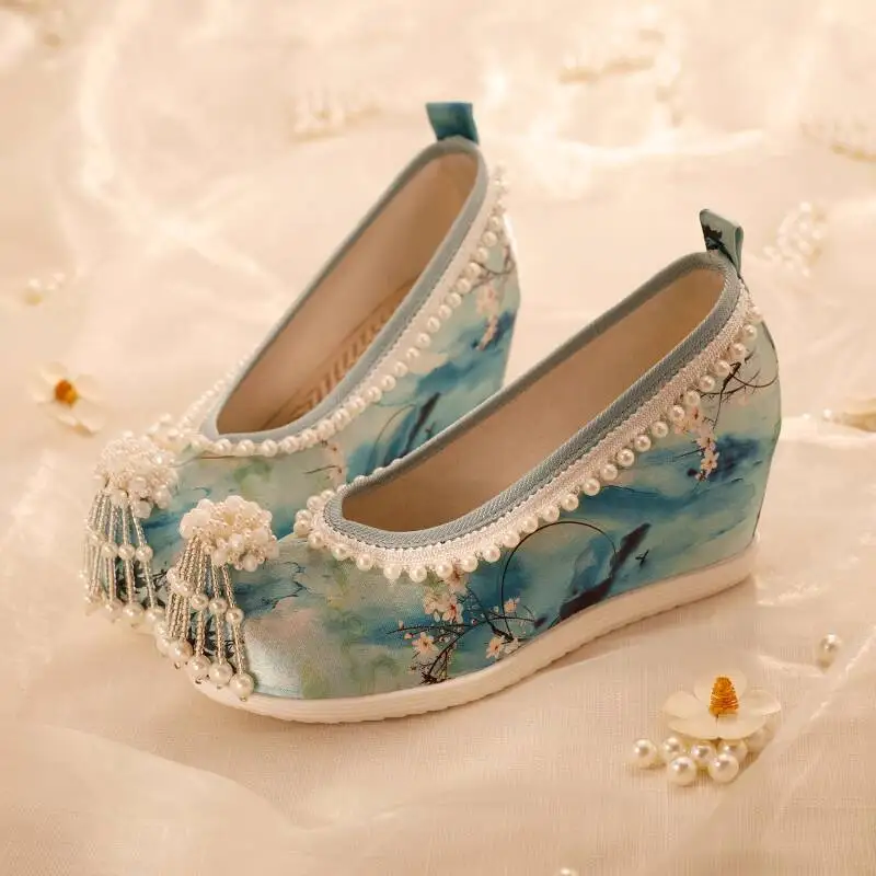 

New Hanfu Women Height Increase High Heels Gradient Tie-dye Landscape Painting Pearl Ancient Style Embroidered Shoes