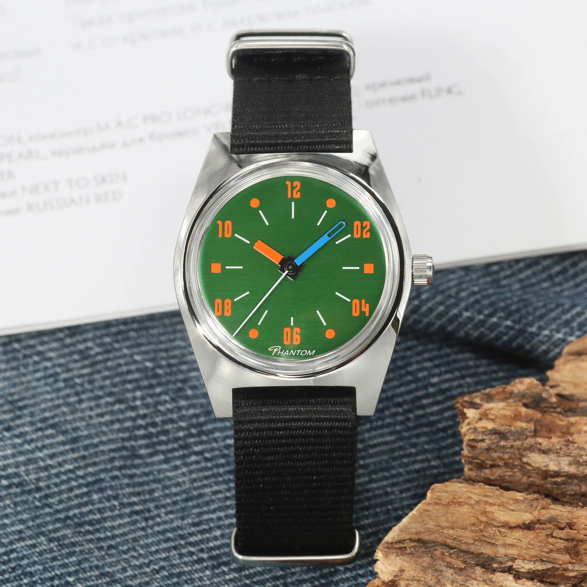 

Men's Mechanical Watch Phantom 7120 36mm Manual Winding Waterproof Bauhaus Style Lucky Green Fashion Versatile Daily Wear Gift