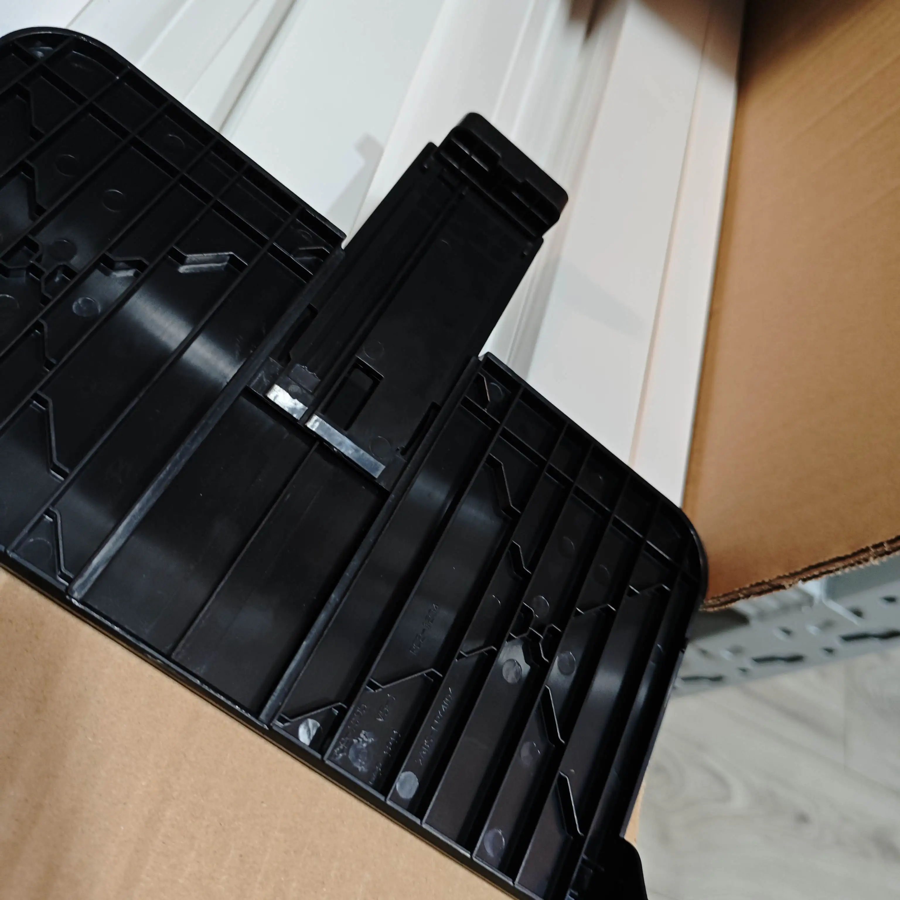 

10PCS RC2-1234 RC2-1211 PAPER DELIVERY TRAY ASSEMBLY for HP P1005 P1006 P1007 P1008 P1102 P1102w P1106 P1108 1102W