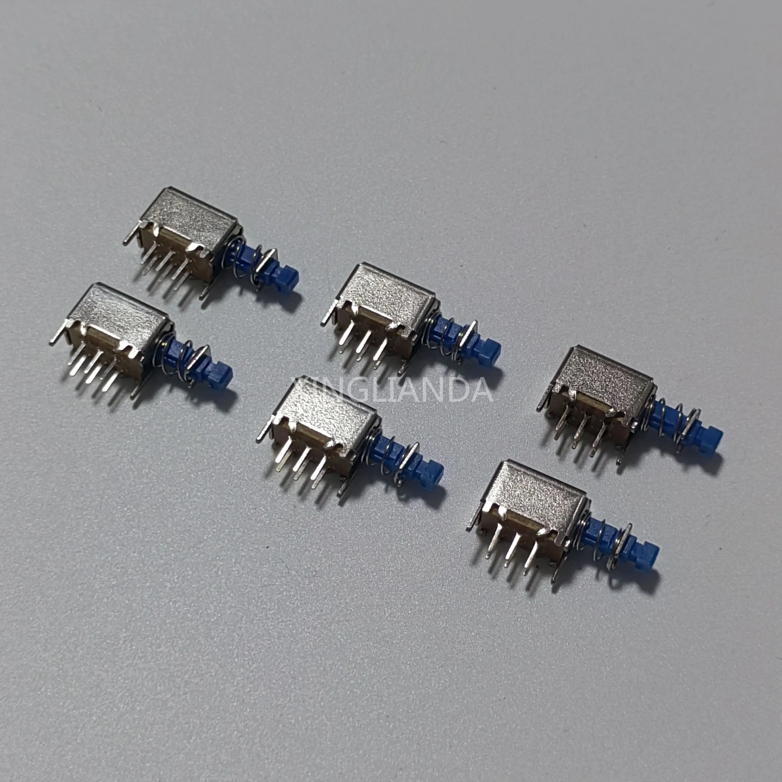 50 قطعة A04 أفقي دفع سحب مستقيم مفتاح التبديل 6Pin أقدام الأسلاك مع آذان الذاتي إعادة تعيين مع قفل دفع مجموعة صندوق علوي زر الطاقة