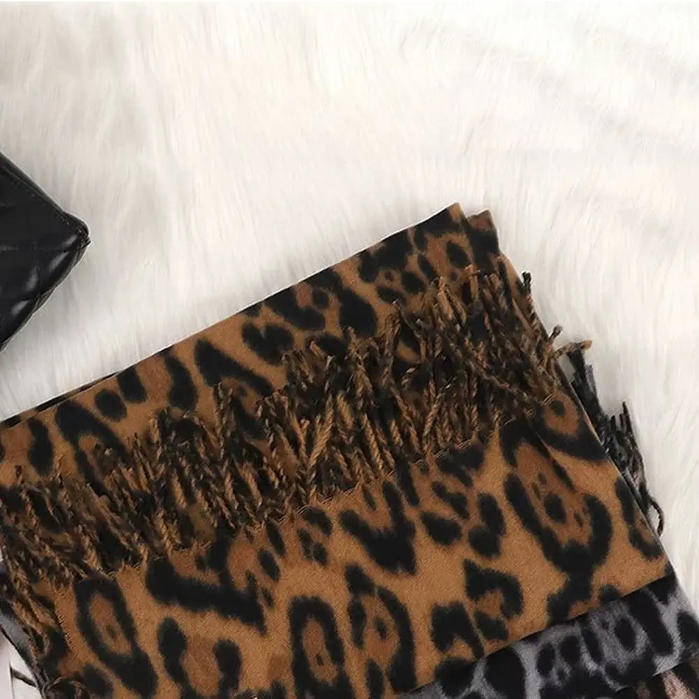 Moda leopardo borlas chal a prueba de viento Foulard grueso Pashmina Hijabs imitación Cachemira invierno bufanda cálida para mujer hombre