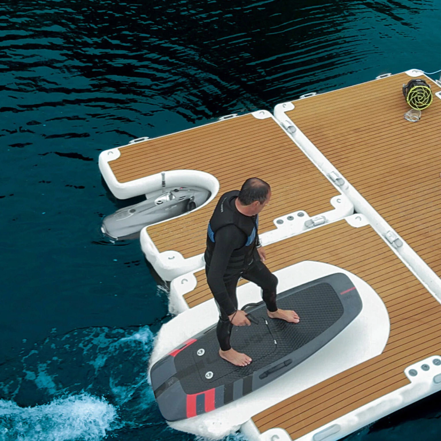 Inflatable Platform Floating Boat Dock Yacht Water Jet Ski Foil Dock With Eva Mat