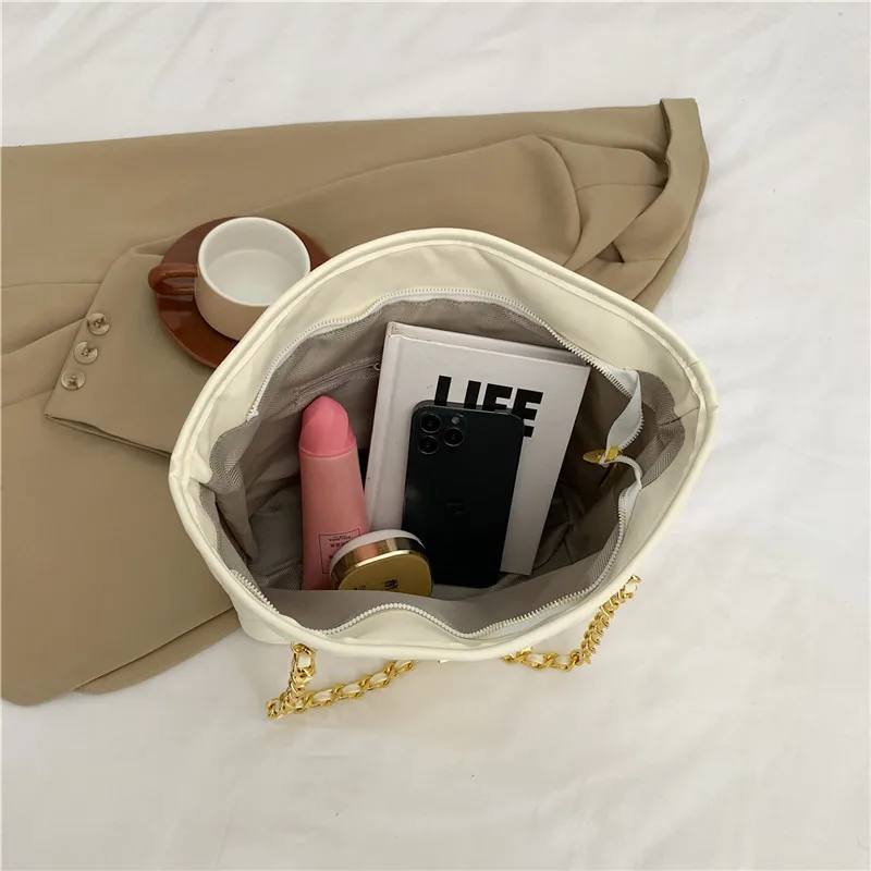 حقائب نسائية ذات سعة كبيرة للمصممين الجدد لعام 2025 - حقائب كتف فاخرة بنمط الماس القديم مع نسيج عالي الجودة B #6