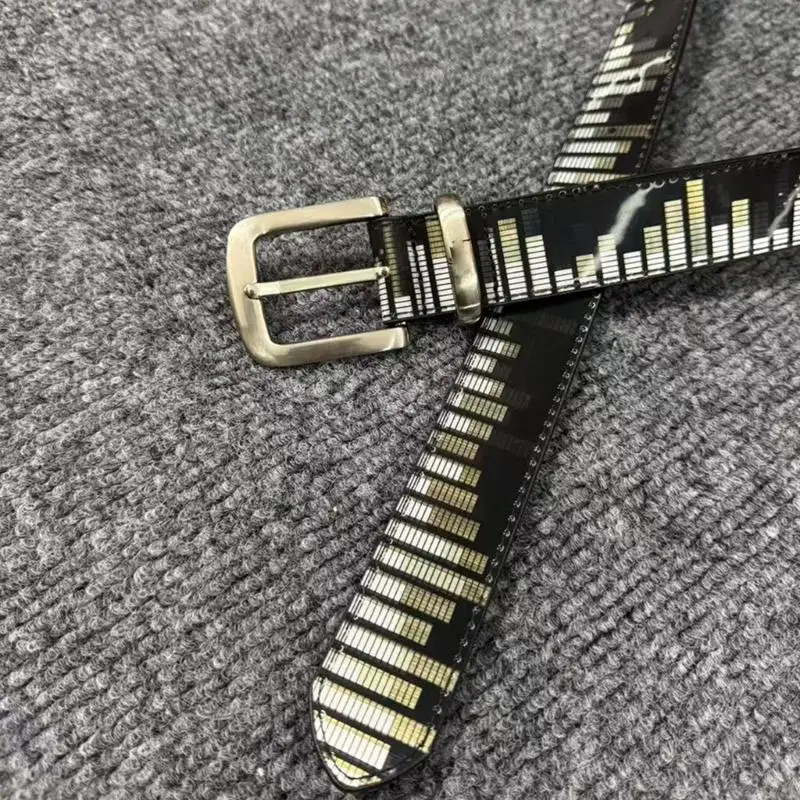 Reflective Black-and-Silver Pattern Belt for Unisex Styling, Flexible Microfiber Waist Strap with Adjustable Metal Pin Y08E