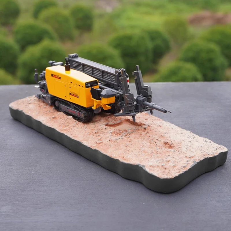 1:35 Scale XCMG XZ320 Horizontal Directional Drilling Rotary Drilling Rig Alloy Construction Machinery Model Gift Collection