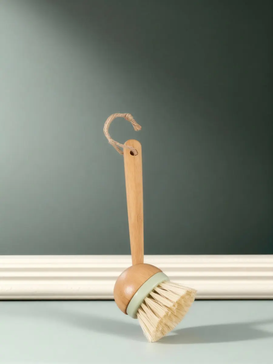 Long Handle Wooden Dish Brush with Round Head Multifunctional Brush for Non Stick Cookware Sink and Glassware Cleaning