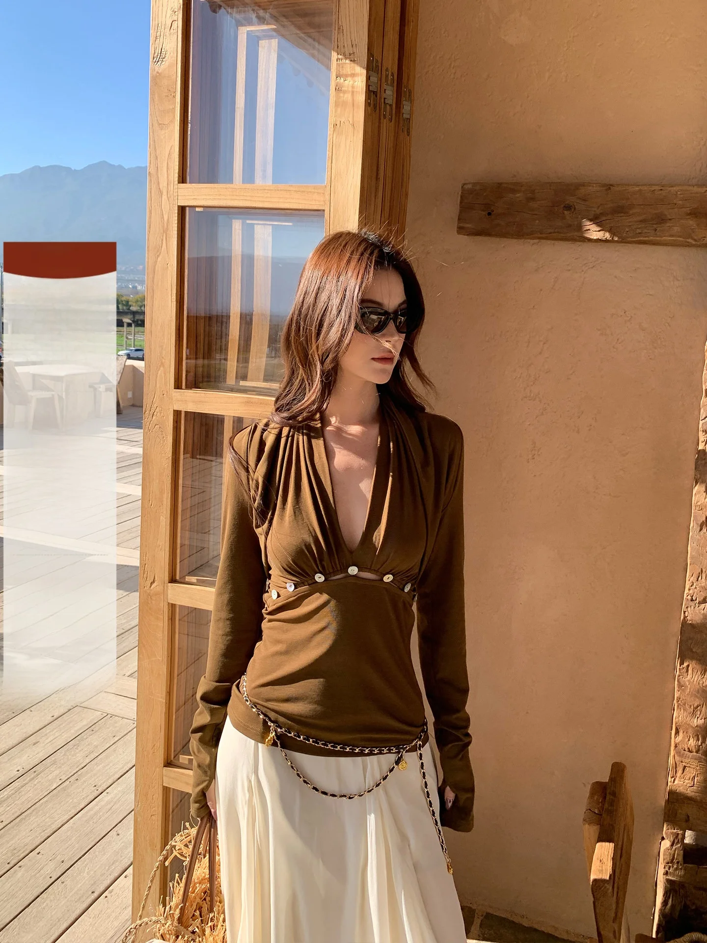 

Ретро-комплект из двух предметов: вязаный топ с длинными рукавами на пуговицах и вязаная юбка на бретелях из смесового волокна лиоцелл для женщин