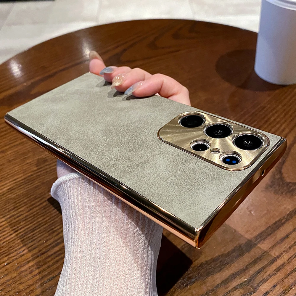 Luksusowe etui z matowej skóry zamszowej z powłoką galwaniczną do Samsung Galaxy S26 S25 S24 Ultra S23 S22 Plus, ochrona aparatu, odporne na wstrząsy.