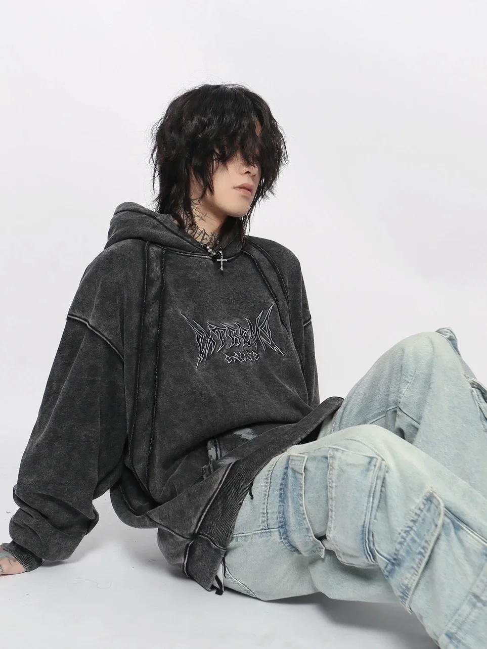 الربيع والخريف جديد الصناعة الثقيلة شارع العليا المطرزة المرقعة الصوف الأسود هوديي النمط الأمريكي الرجال خمر رمادي أعلى