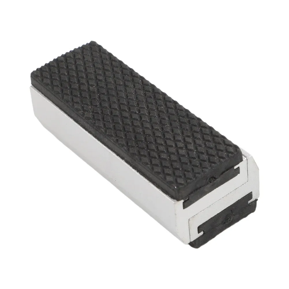 2pcs Magnetic Soft Jaw Pads with Rubber for Metal Vise Machine Tools with Secure Magnetic Attachment and Design