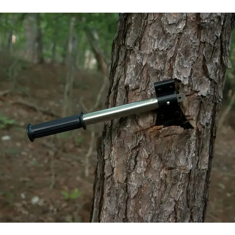 Portable 6 in 1 Survival Multi Tool Compact Lightweight for Car Travel Disaster Preparedness