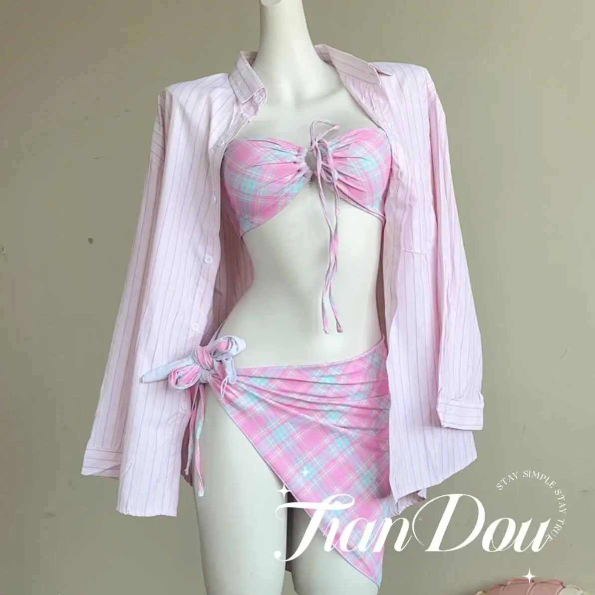 

Women Sexy Pink Plaid Bikini Set with Young Srtiped T-shirt 3pcs for Beach Vacation Swimwear Summer Pool Party Swimsuit Outfit