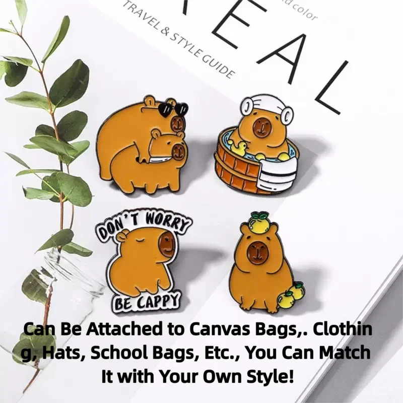 

Heye, знаменитая в Интернете капибара, милый очаровательный наряд, шляпа, рюкзак, пенал, брошь, булавка, значок, аксессуары, подарок, набор из 4 предметов