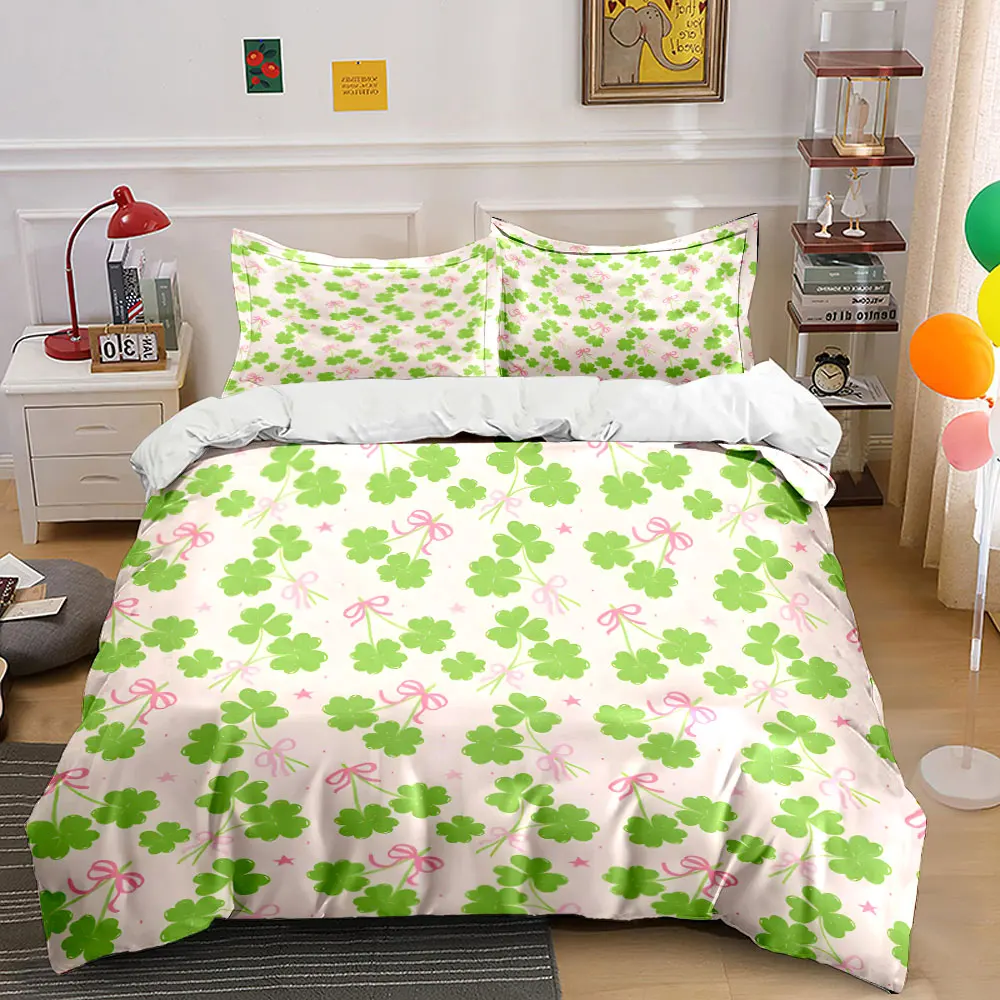 Pink background with green clover pattern Duvet Cover Set with 3D Printing Design Soft Polyester Bedding Set All-Season Comfort