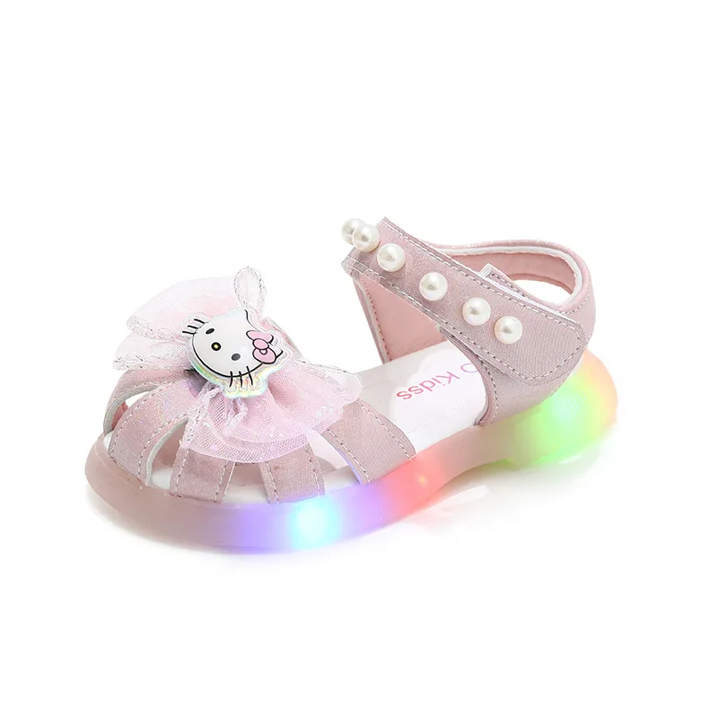 รองเท้าลำลองเด็กเล็กแบบมีไฟ LED ลายคิตตี้น่ารักสำหรับฤดูร้อน เหมาะสำหรับเด็กผู้หญิง ใส่เล่นชายหาดหรือกิจกรรมกลางแจ้ง