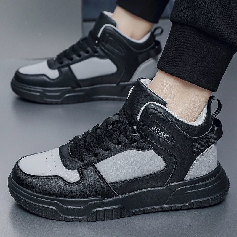 

Men's Plus Size 39-50 Leather Sneakers Men High Top Sports Shoes Fashionable and Versatile Trendy Men's Skateboarding Shoes