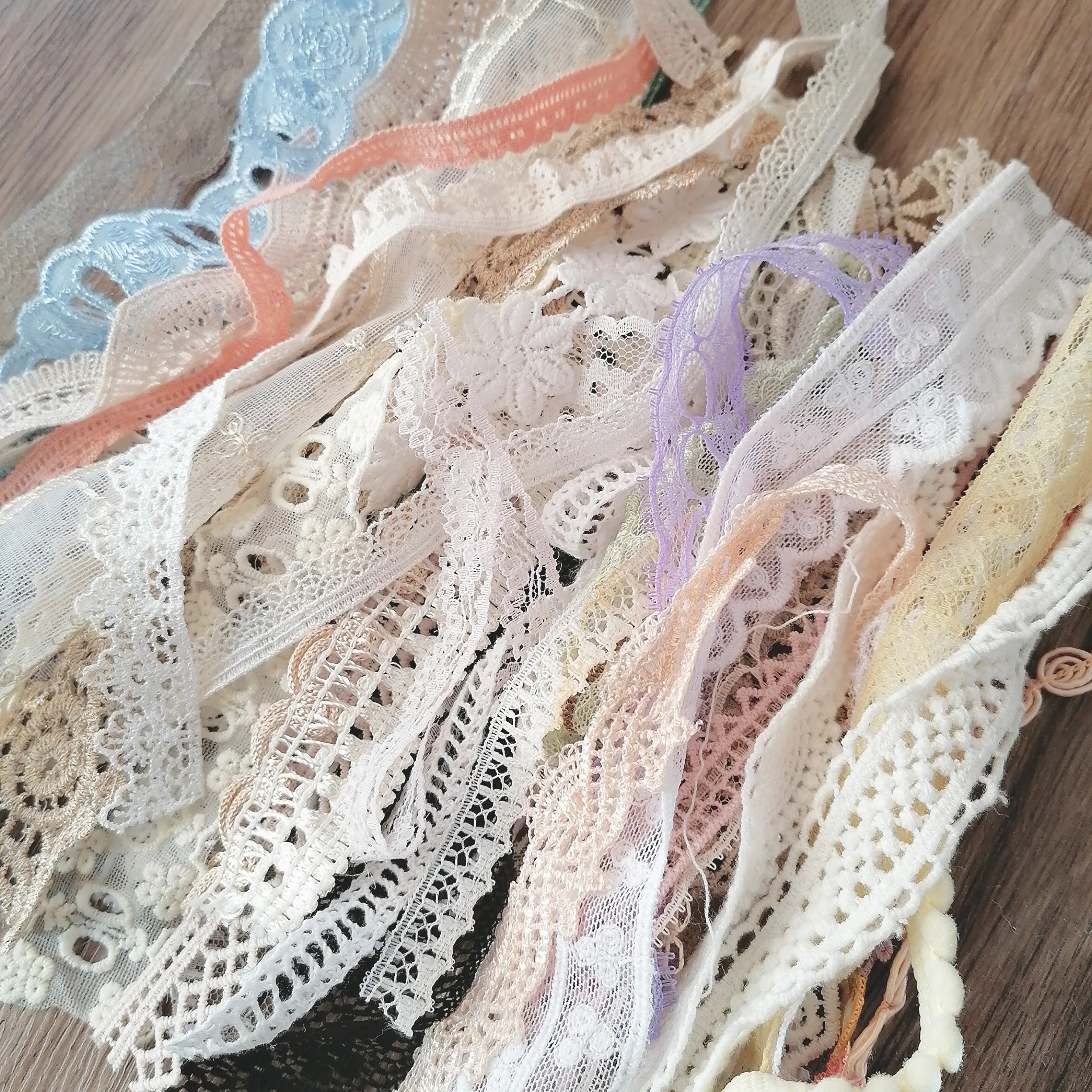 

40pcs Vintage Cotton Lace Trim Bundle for Journaling, Scrapbooking, Doll Clothes DIY, Craft Embellishment