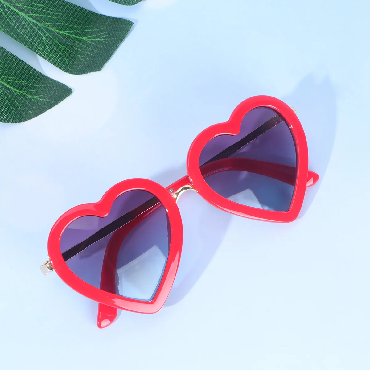 Heart-Shaped Sunglasses Bright Red Lightweight Durable Frame Flexible Hinge Smooth Wear For Valentine'S Day Party Women