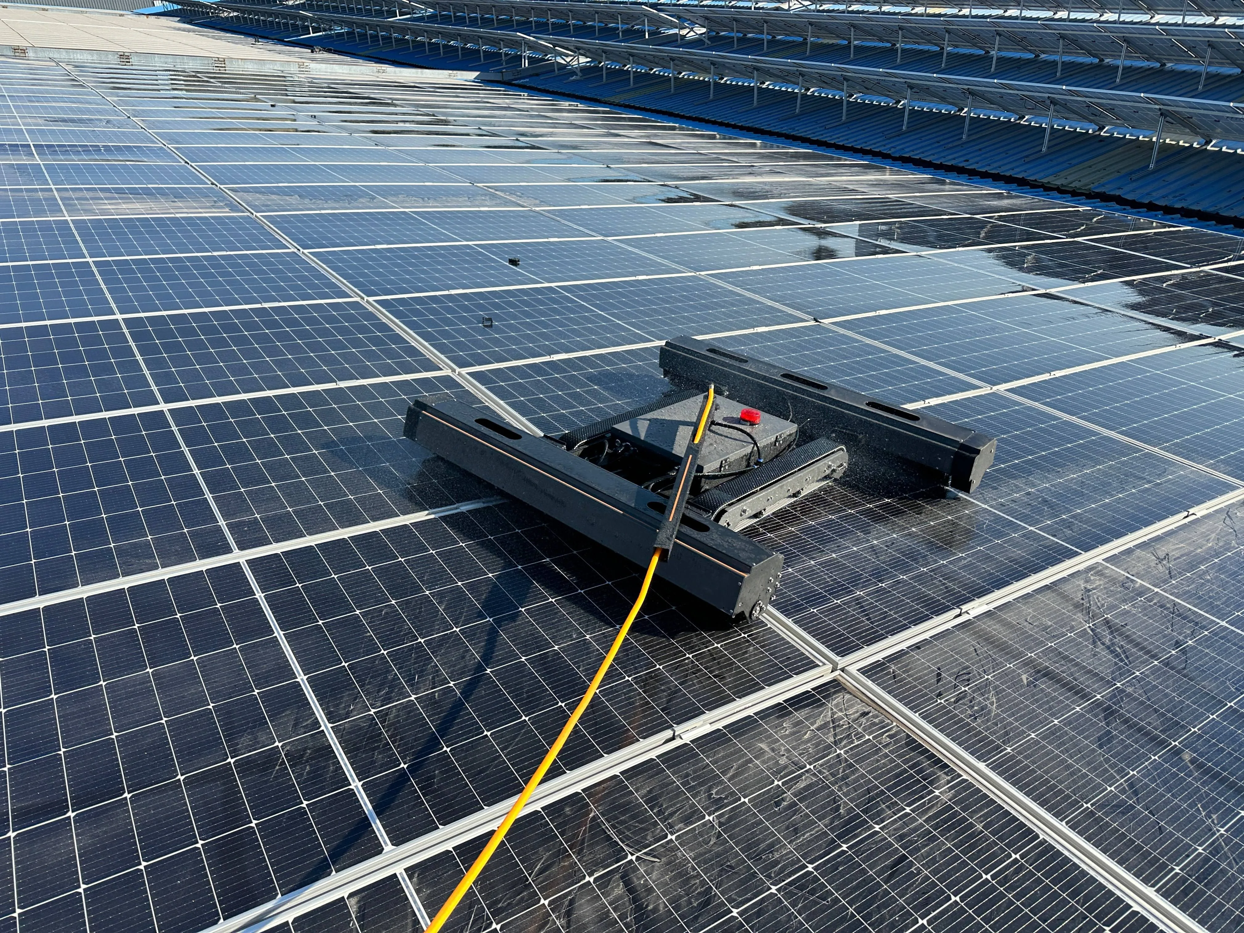 Double- Solar Panel Cleaning Robot, 48V Lithium Battery, Remote Control Dry/Water Cleaning, Commercial Use