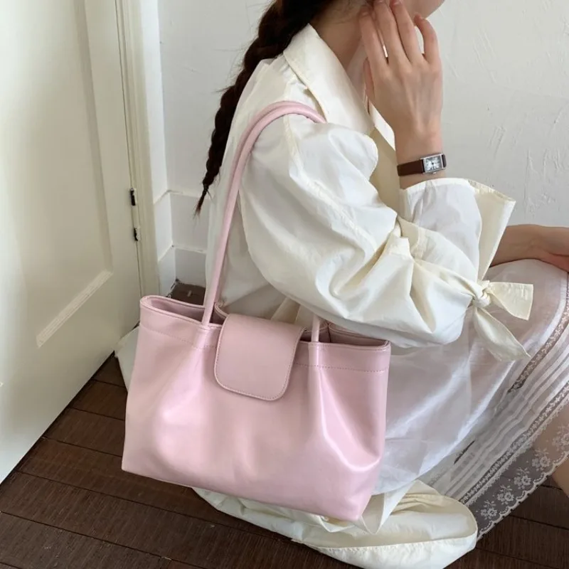 Classic Diaper Bag Vintage Textured Leather Satchel High-End Commuter Crossbody Stylish Party Messenger Purse