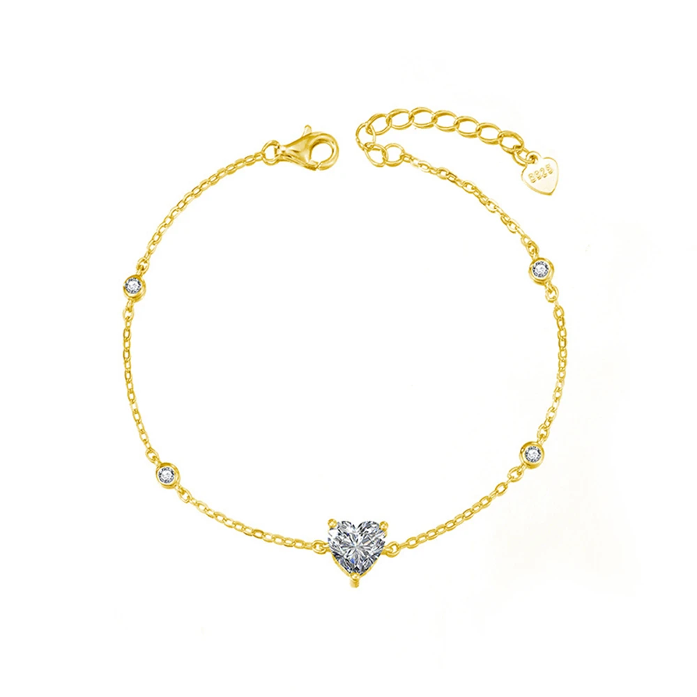 

Женский браслет в форме сердца из стерлингового серебра 925 пробы с муассанитом — простой универсальный ювелирный аксессуар