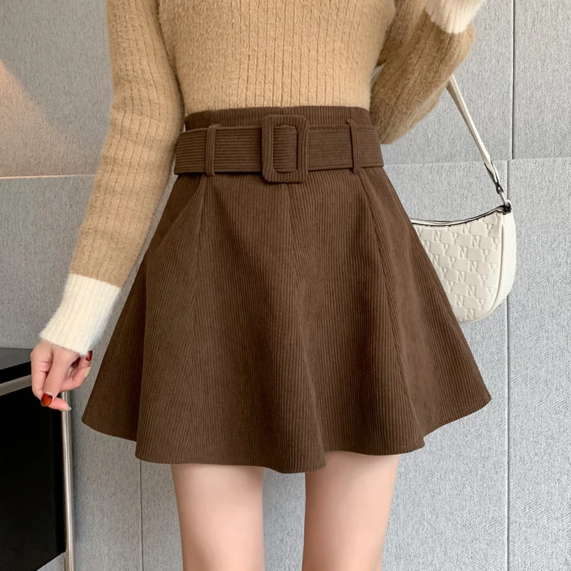 

With belt corduroy pleated skirt, high waist, slim, hip short skirt, anti light a-line skirt, women wearing skirt outside