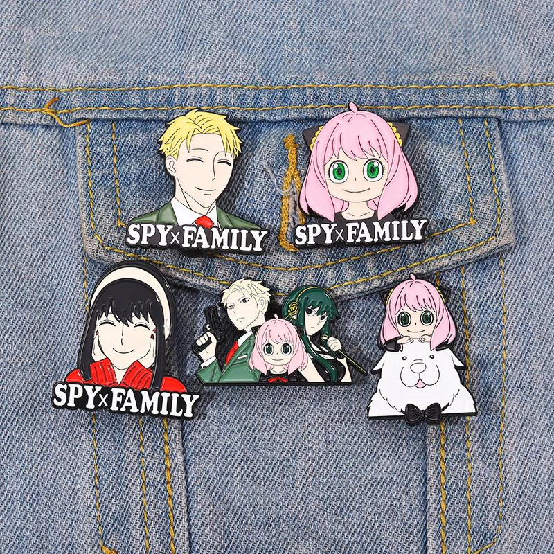 Loid Puppy-Pines personalizados para niños, insignias de solapa, joyería de Anime, regalo para amigos, familia espía, Chibi, broche de esmalte, Anya Yor Twilight