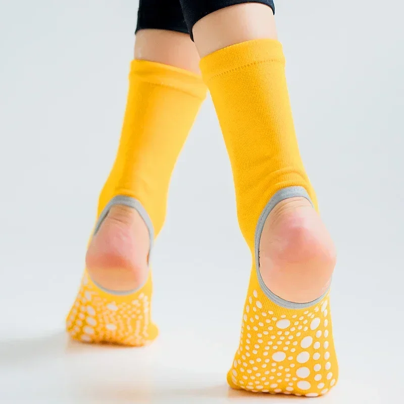 Yoga Socks Silicone Anti Slip Quick Drying Pilates Socks Heel Cotton Breathable Ballet Socks for Children Adults and Women