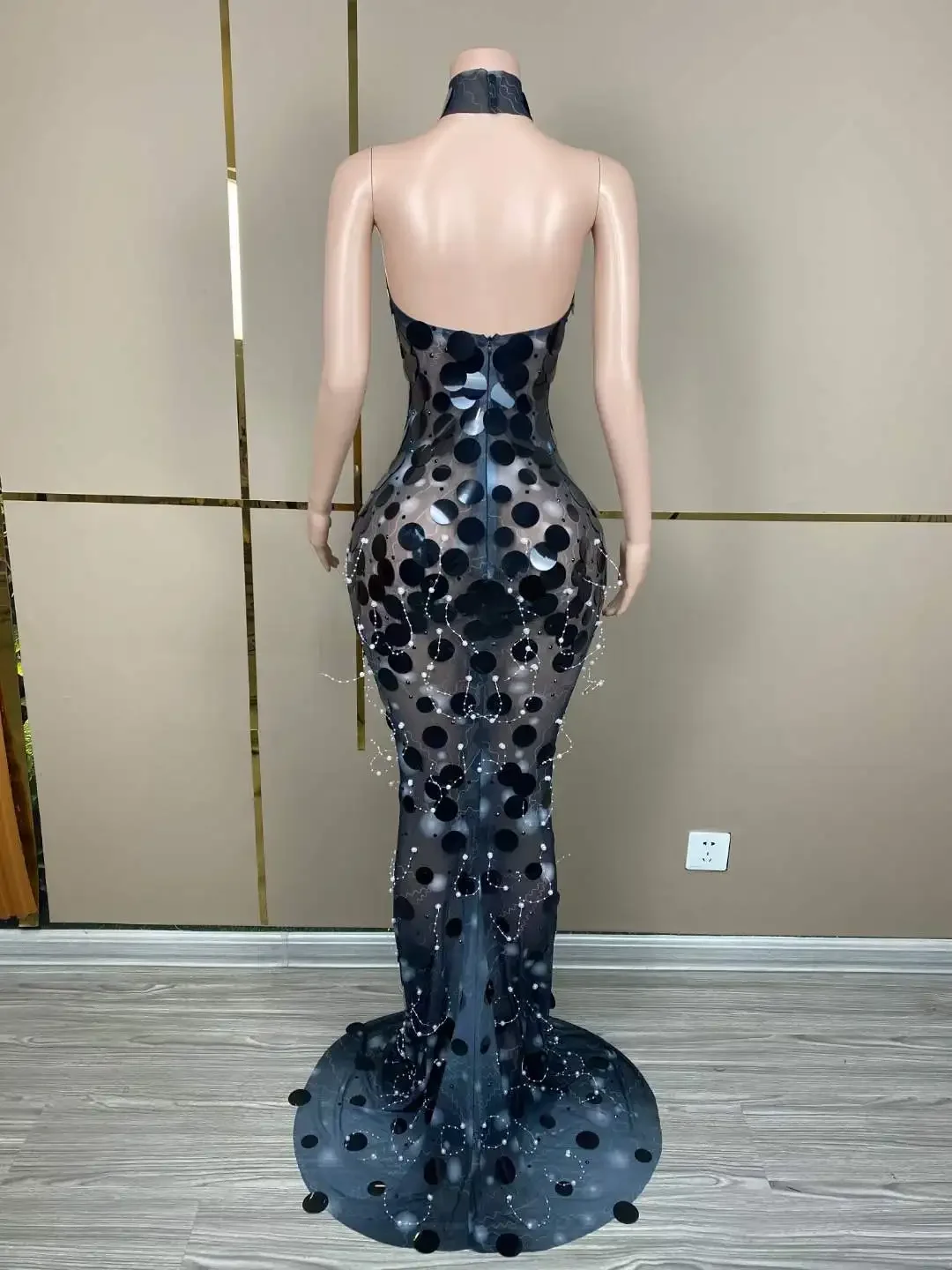 فستان نسائي لامع مزين بالترتر قبالة الكتف مثير طويل من الشاش للسهرات والحفلات الراقصة والمغنية خفيف الوزن ملابس الحفلات 2026 #6