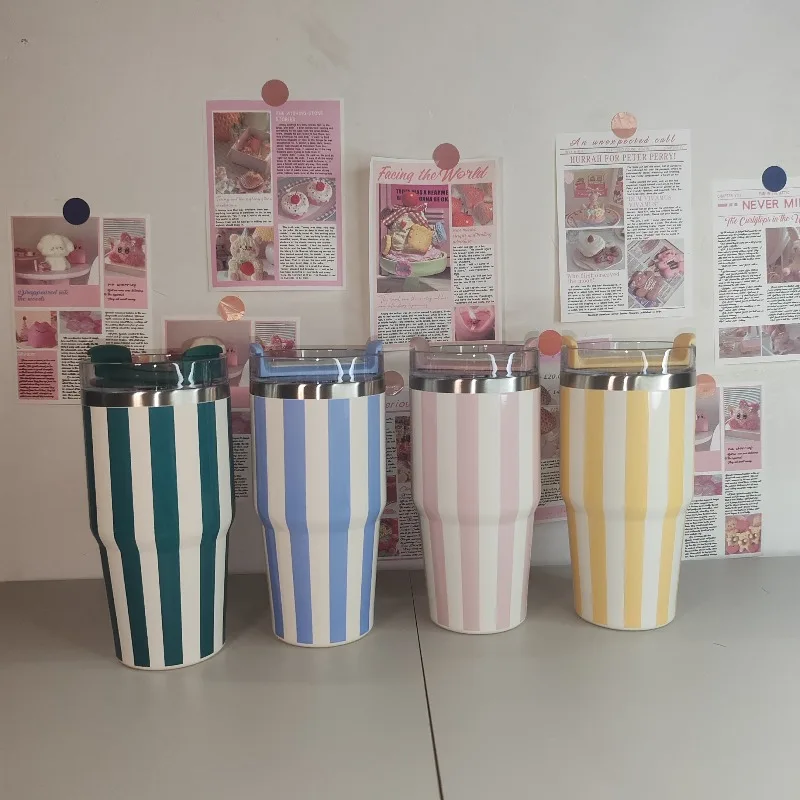 

Portable cup with handle and straw cover, stainless steel, cold insulation, vacuum insulation, car travel cup, water flavor 20OZ