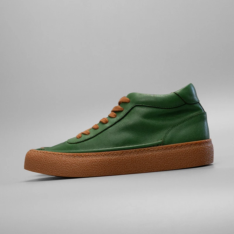 

Кроссовки из натуральной кожи, модная обувь для женщин и мужчин, зеленый нубук, повседневная обувь из натуральной кожи, мужские туфли на шнуровке с круглым носком на плоской подошве.