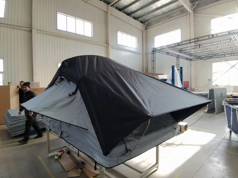 Polyester inflatable camper 4X4 tent roof camping roof tent