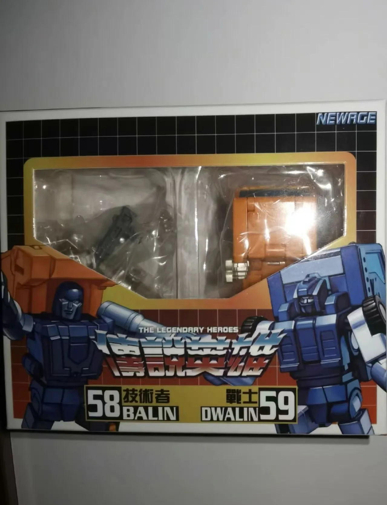 متوفر في المخزون Newage التحول NA H58 Huffer Balin H59 أنابيب Dwalin G1 صغيرة الحجم مجموعة شخصيات الحركة هدية