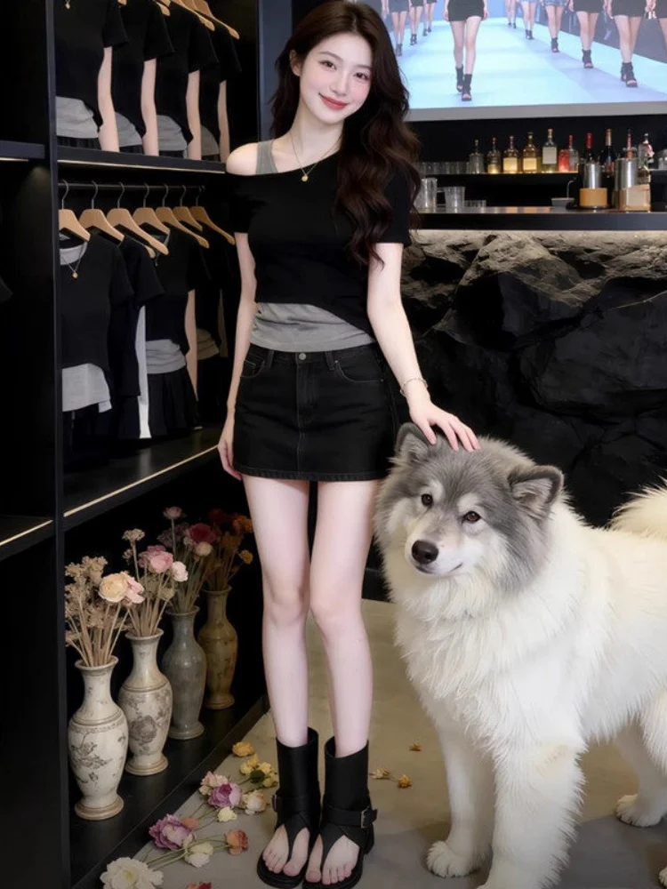 Slim Fit Color Block Short Sleeve T-Shirt Women's Summer New Style Shoulder Baring Design Unique Top High Waist Commute Style
