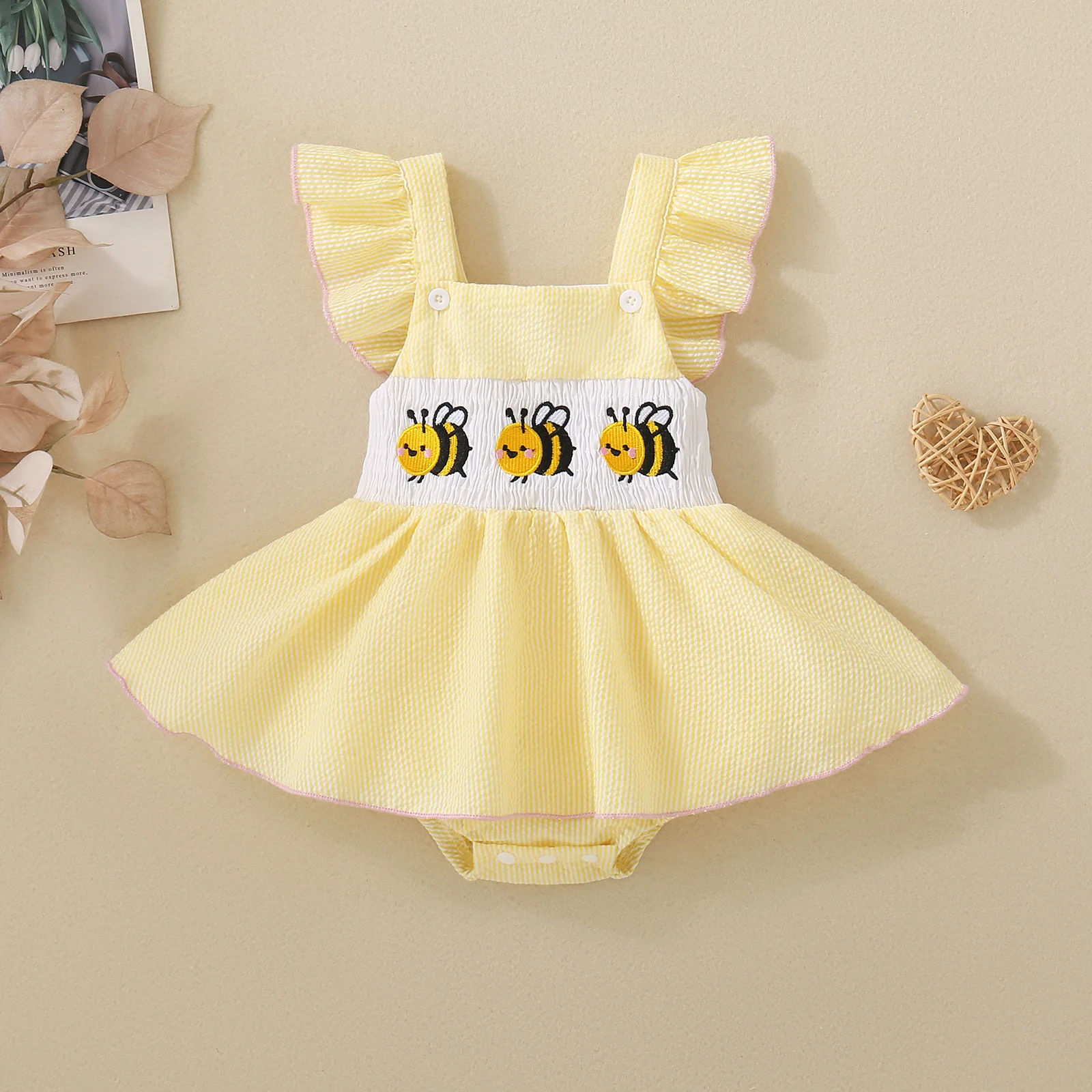 Summer Baby Girl Romper with Bubble Sleeve Design And Embroidered Bee Pattern Sweet Cute Suitable for Newborn to 18 Months Old B