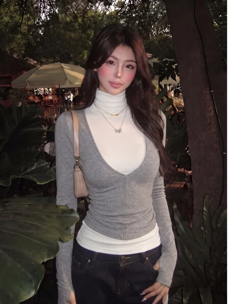 Korean Style Long Sleeve T-Shirt Women's Autumn Winter Slim Fit Inner Wear High Collar Fake Two-Piece Top Not Repeating Design