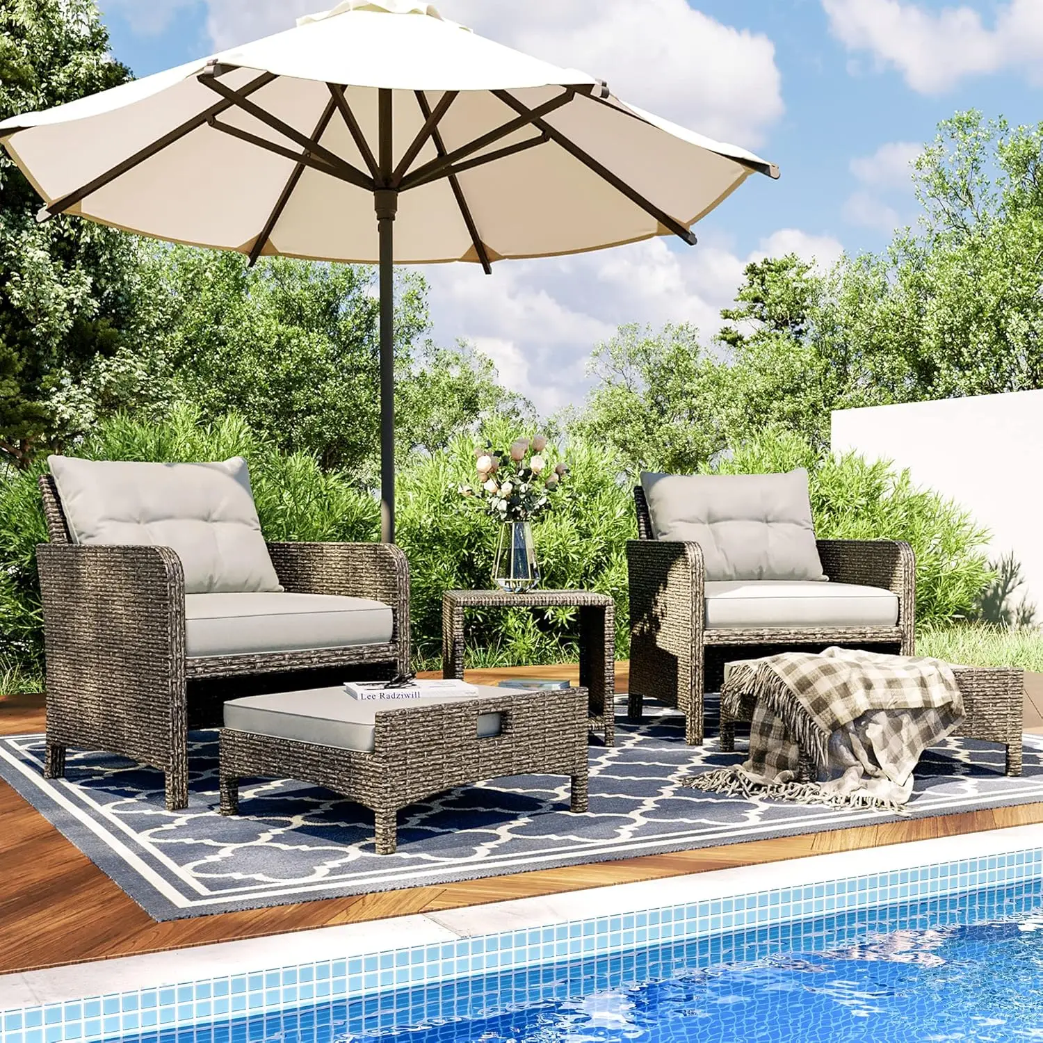 

5 Pieces Wicker Patio Furniture Set Outdoor Patio Chairs with Ottomans Conversation Furniture with coffetable for Poolside Gard