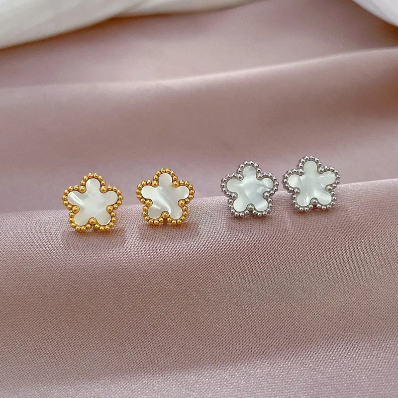 Trendy Classic White Shell Flower Stud Earrings for Women Girls All Stainless Steel Flower Earrings Jewelry Gifts for Friends