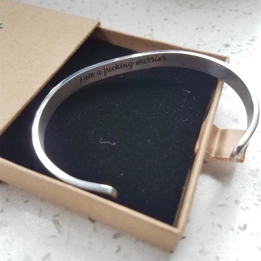 

Luck Arrows Pulseras Personalizadas, эффектные ювелирные изделия из нержавеющей стали, индивидуальные браслеты-манжеты с именной табличкой и текстом для женщин