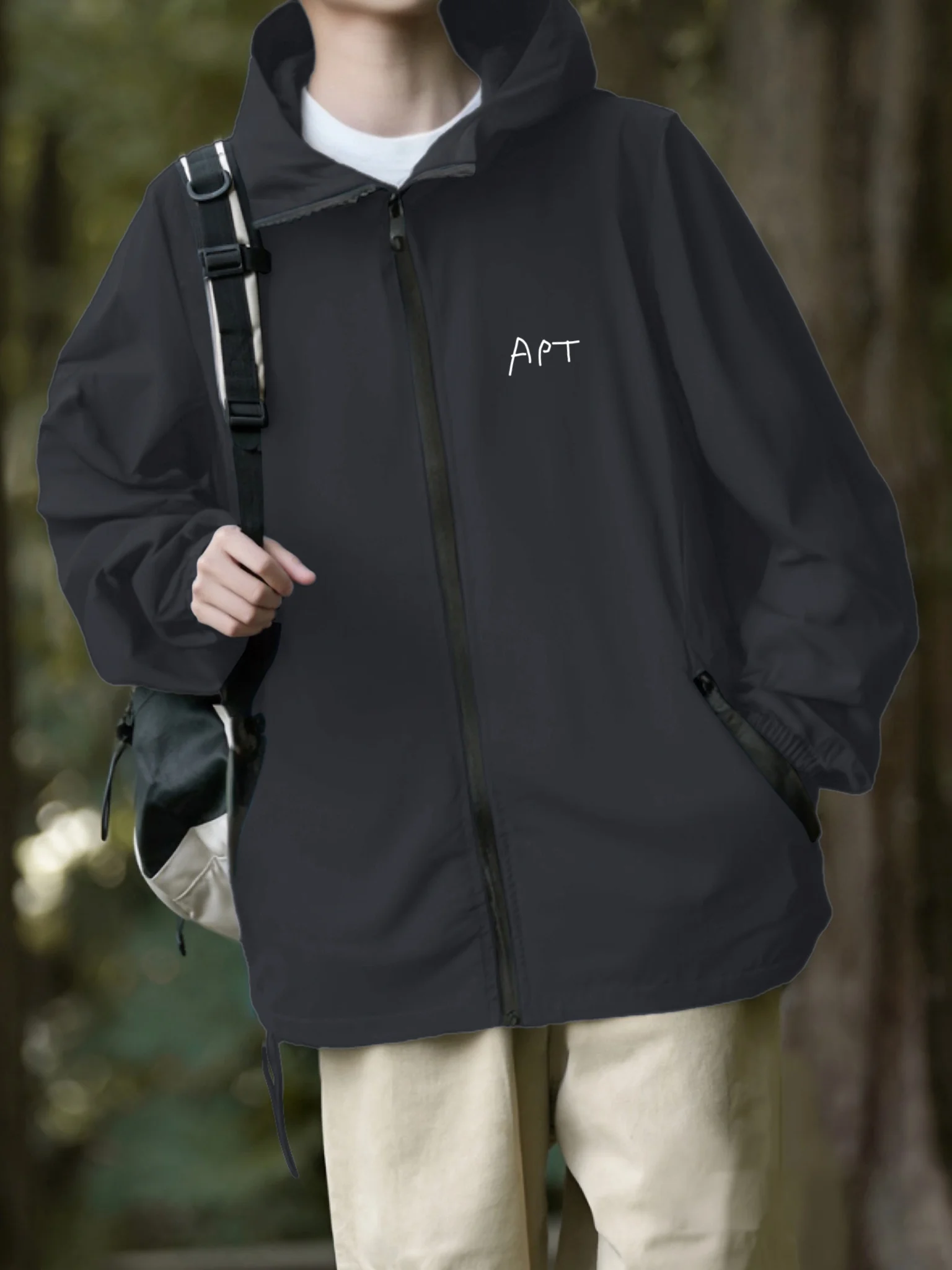 

Новый мужской топ и солнцезащитная куртка 2025 года – это модно, модно, ярко-красочно.