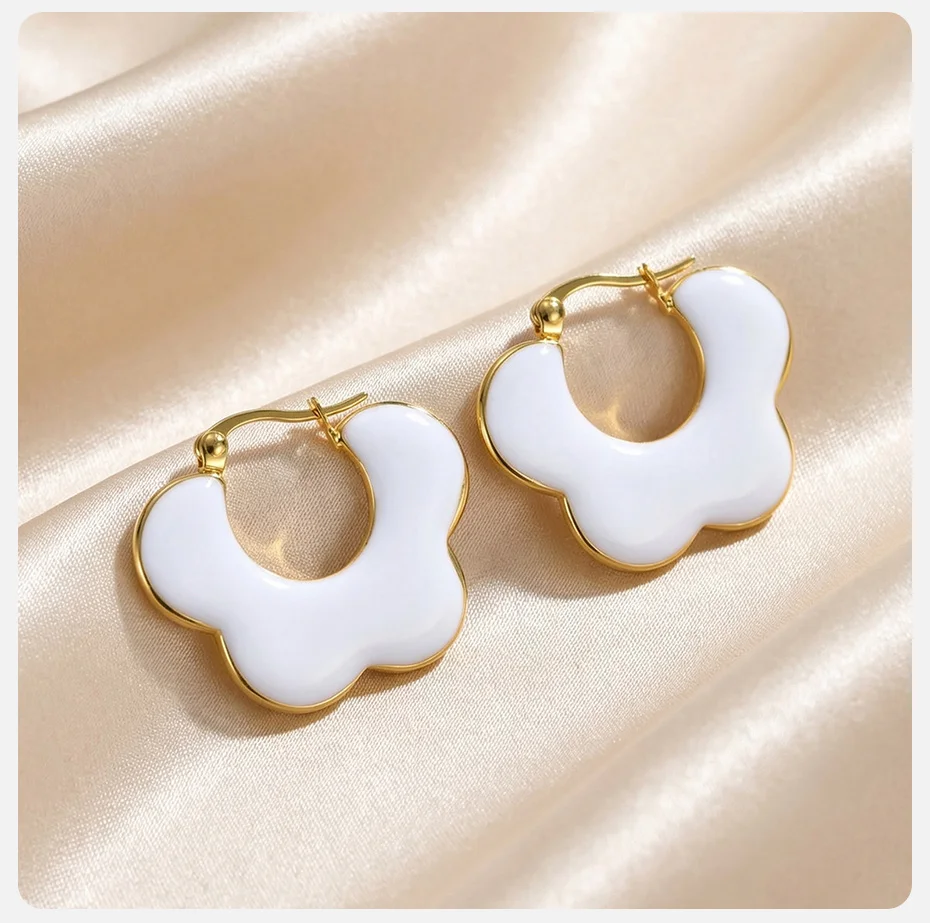Vnox Trendige Edelstahl-Blumenohrringe mit Weißer Lackierung für Damen, Vergoldete Weiße Tropfenglasur-Ohrstecker, Schmuck – Detail 5