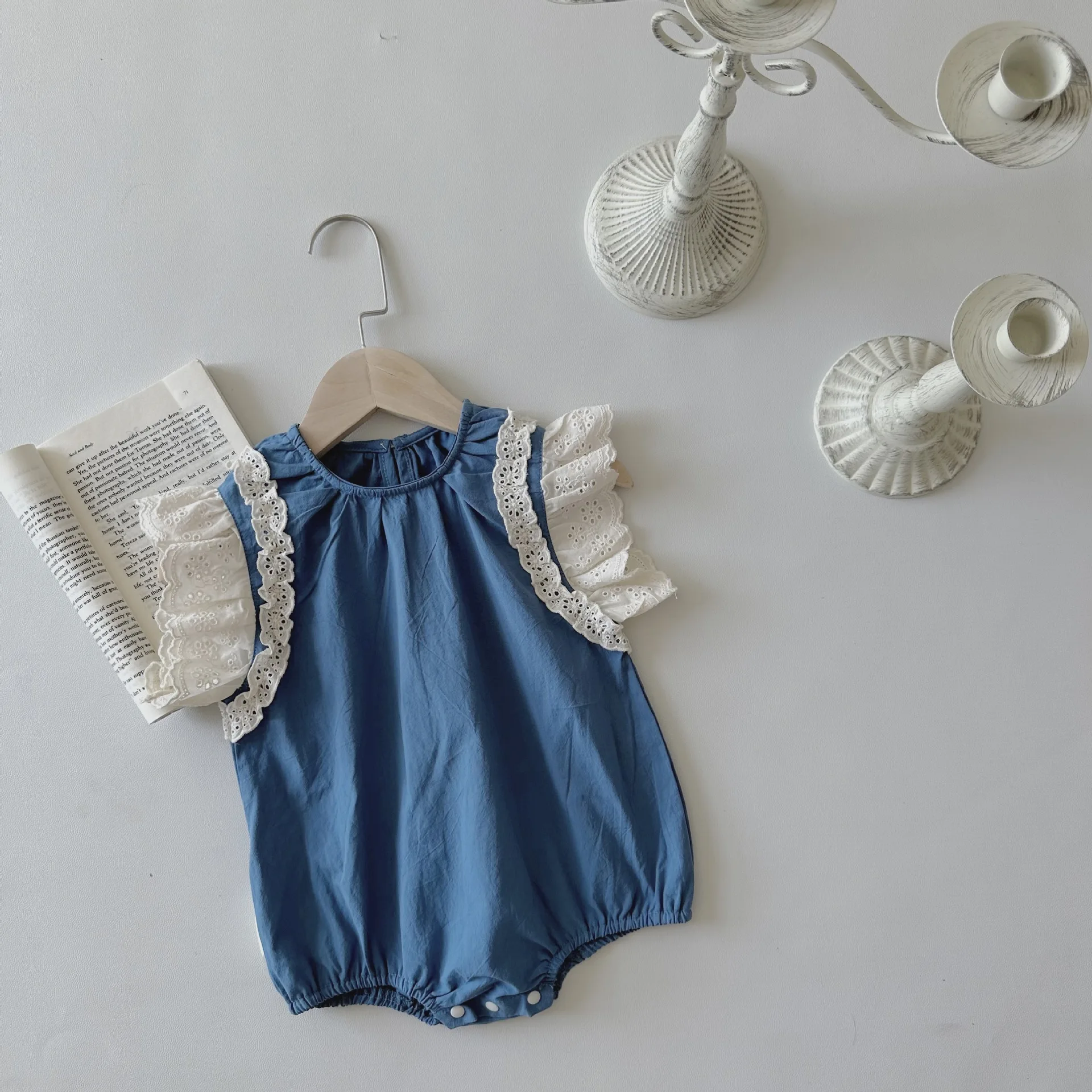 

2024 Ins Summer Fashion Newborn Splicing Lace Fly Sleeves Bodysuit Cotton Loose Girl Infant Casual Onesie Baby Homewear Clothes